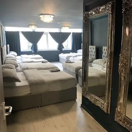 Unique City Centre Dj Apartment - Sleeps 20 Liverpool Exterior photo